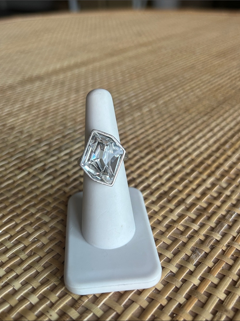 Touchstone Crystal by Swarovski Standout Ring size 6